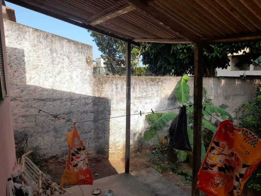 Casa à venda com 2 quartos, 70m² - Foto 30