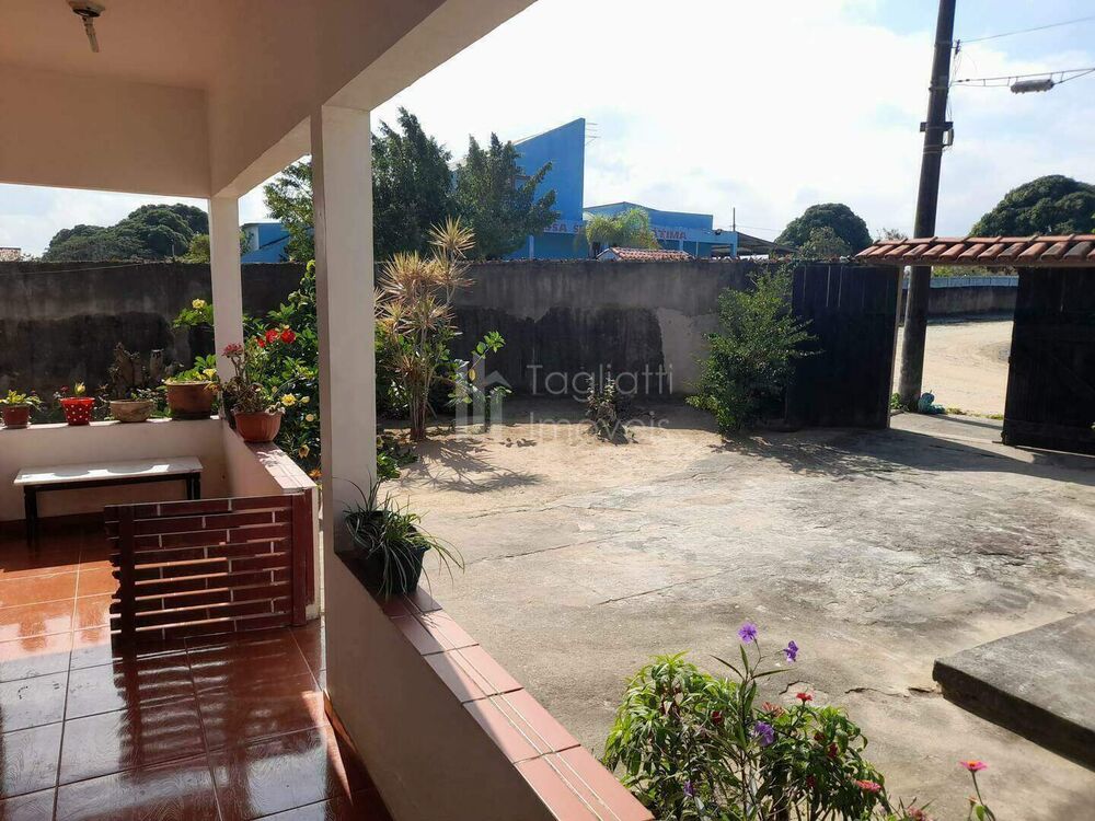 Casa à venda com 2 quartos, 70m² - Foto 7