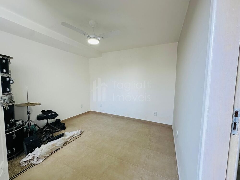 Casa de Condomínio à venda com 6 quartos, 230m² - Foto 6
