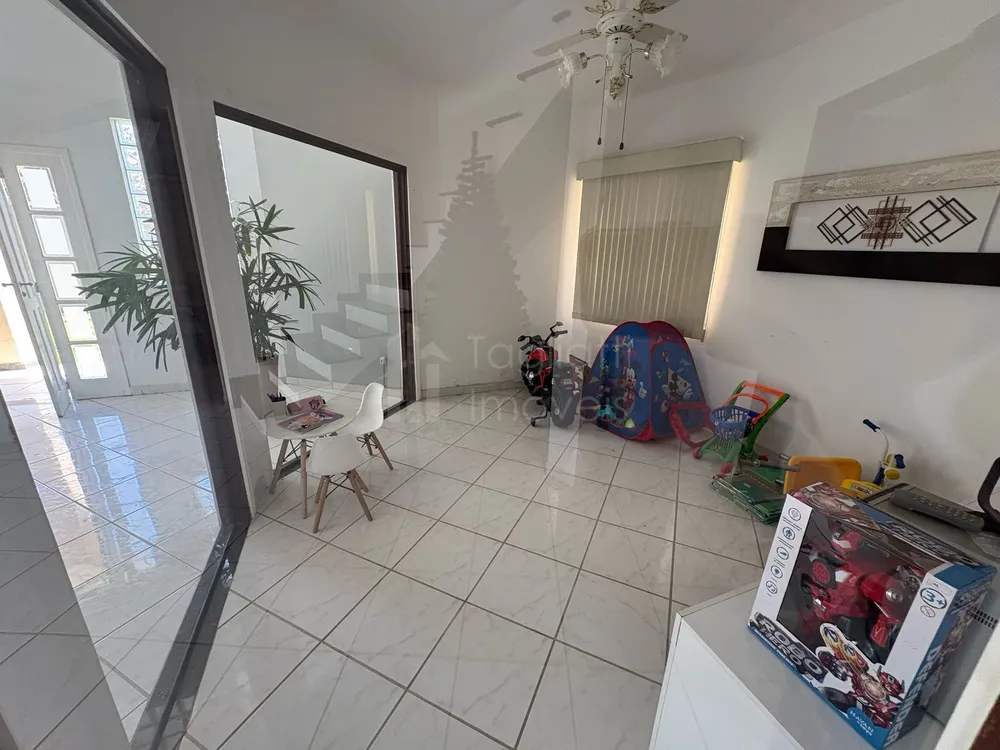 Casa, 4 quartos, 200 m² - Foto 9