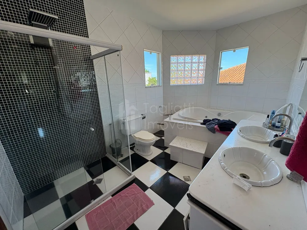 Casa, 4 quartos, 200 m² - Foto 27