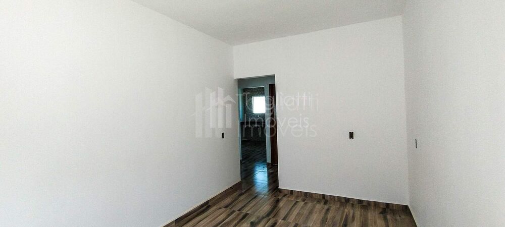 Casa à venda com 2 quartos, 64m² - Foto 2
