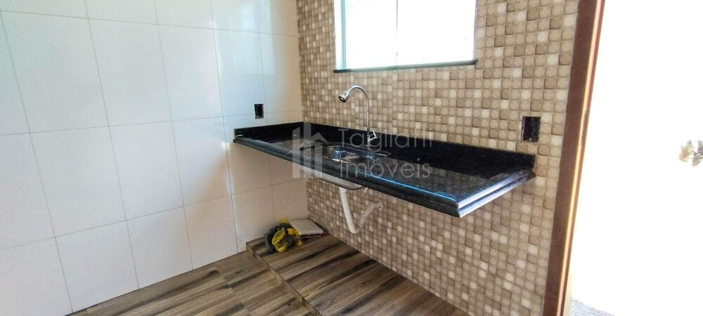 Casa à venda com 2 quartos, 64m² - Foto 7