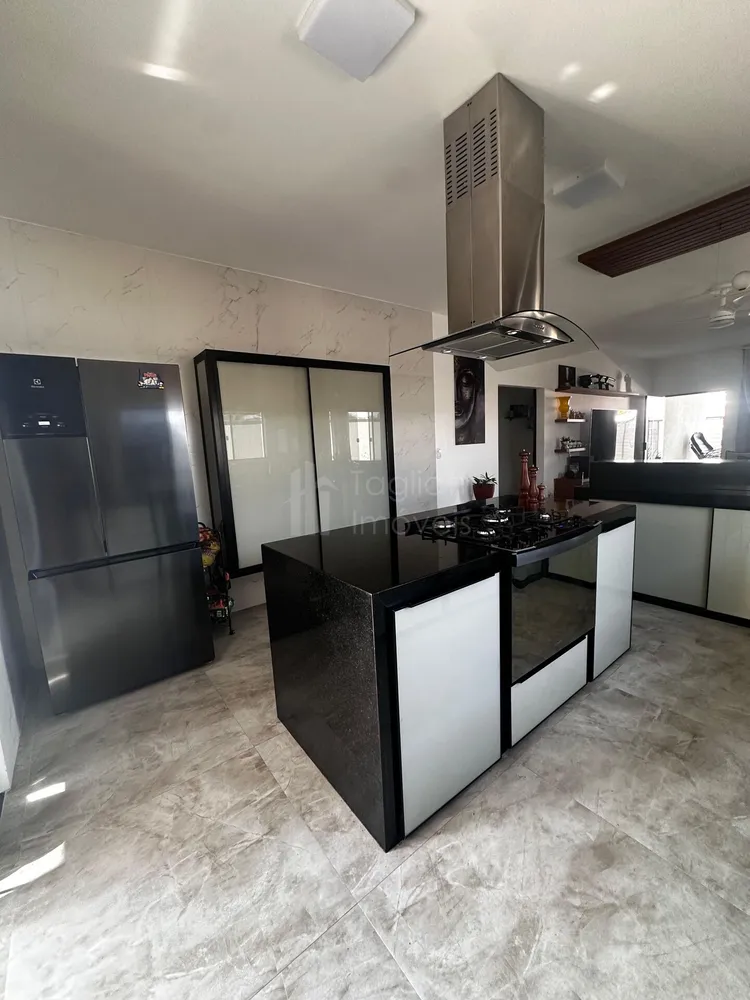 Casa, 3 quartos, 220 m² - Foto 10