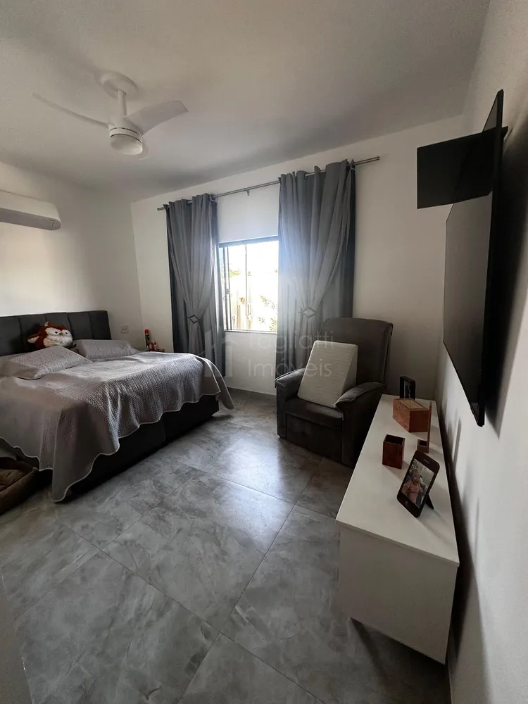 Casa, 3 quartos, 220 m² - Foto 13