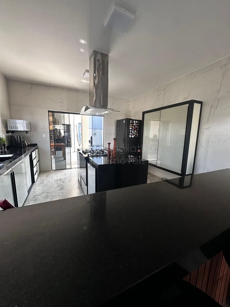Casa, 3 quartos, 220 m² - Foto 8
