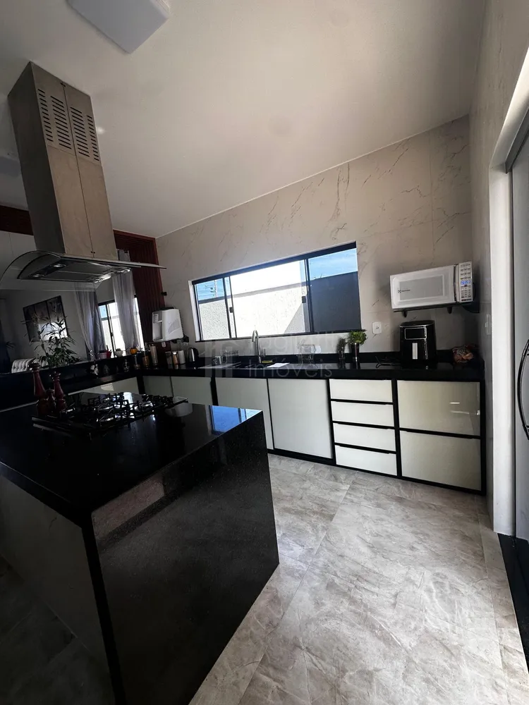 Casa, 3 quartos, 220 m² - Foto 12