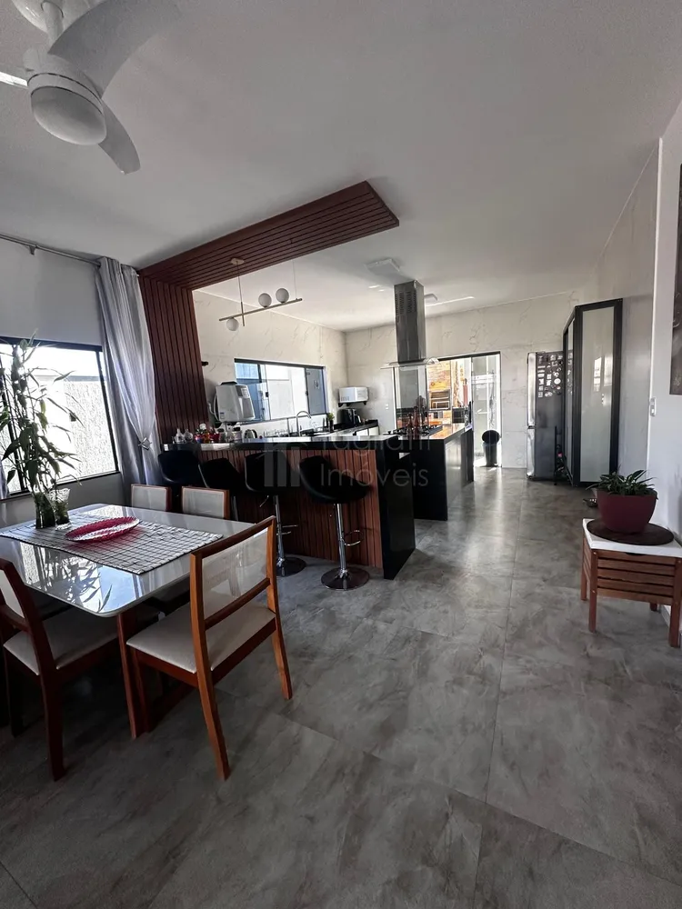 Casa, 3 quartos, 220 m² - Foto 11
