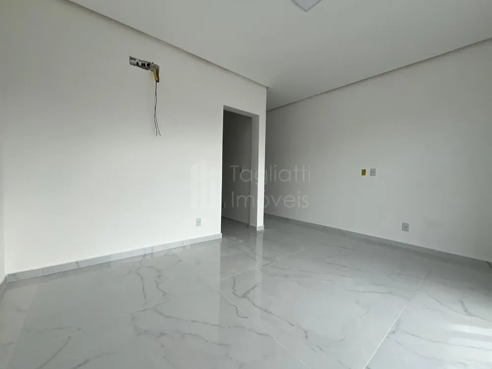 Casa, 4 quartos, 218 m² - Foto 3