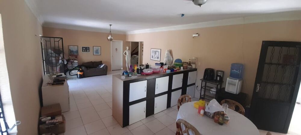 Casa à venda com 3 quartos, 280m² - Foto 6