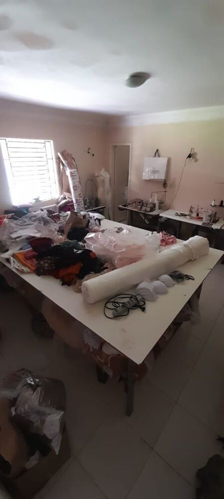 Casa à venda com 3 quartos, 280m² - Foto 1