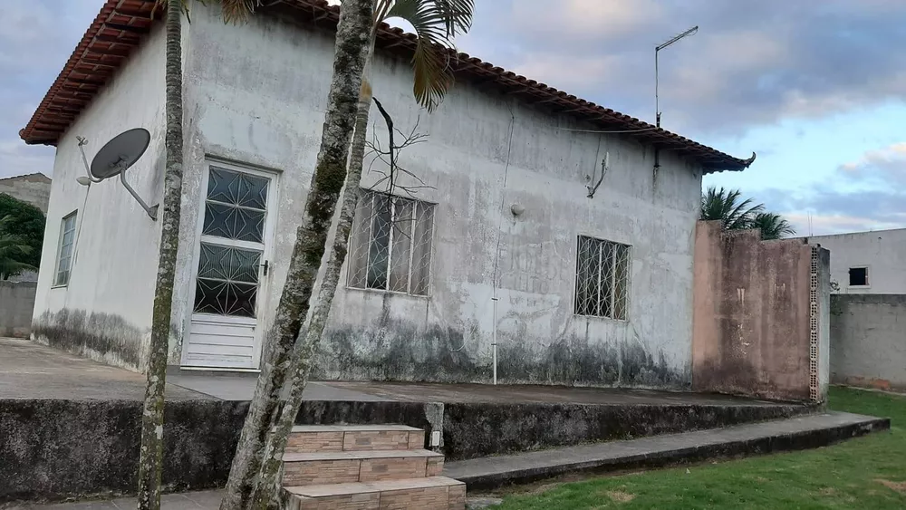 Casa à venda com 3 quartos, 600m² - Foto 1