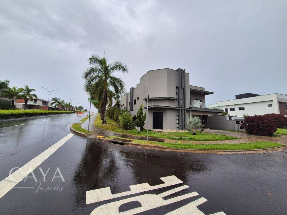 Sobrado à venda com 4 quartos, 304m² - Foto 2