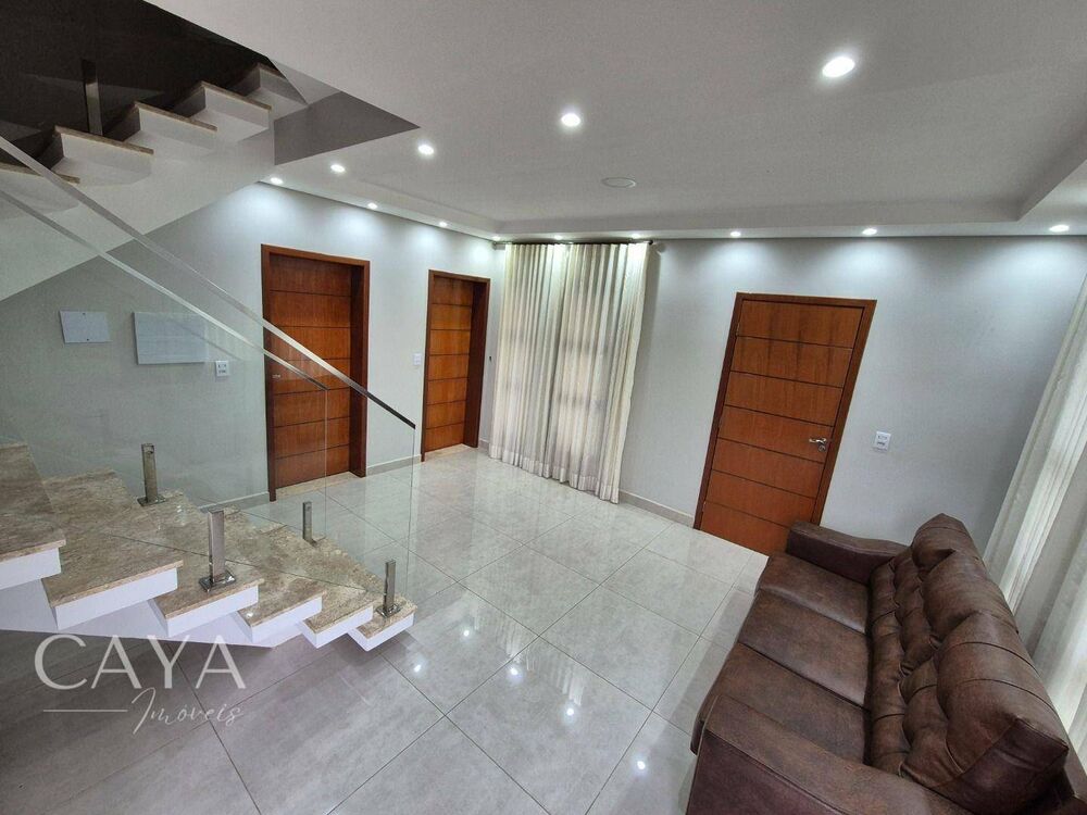 Sobrado à venda com 4 quartos, 304m² - Foto 3