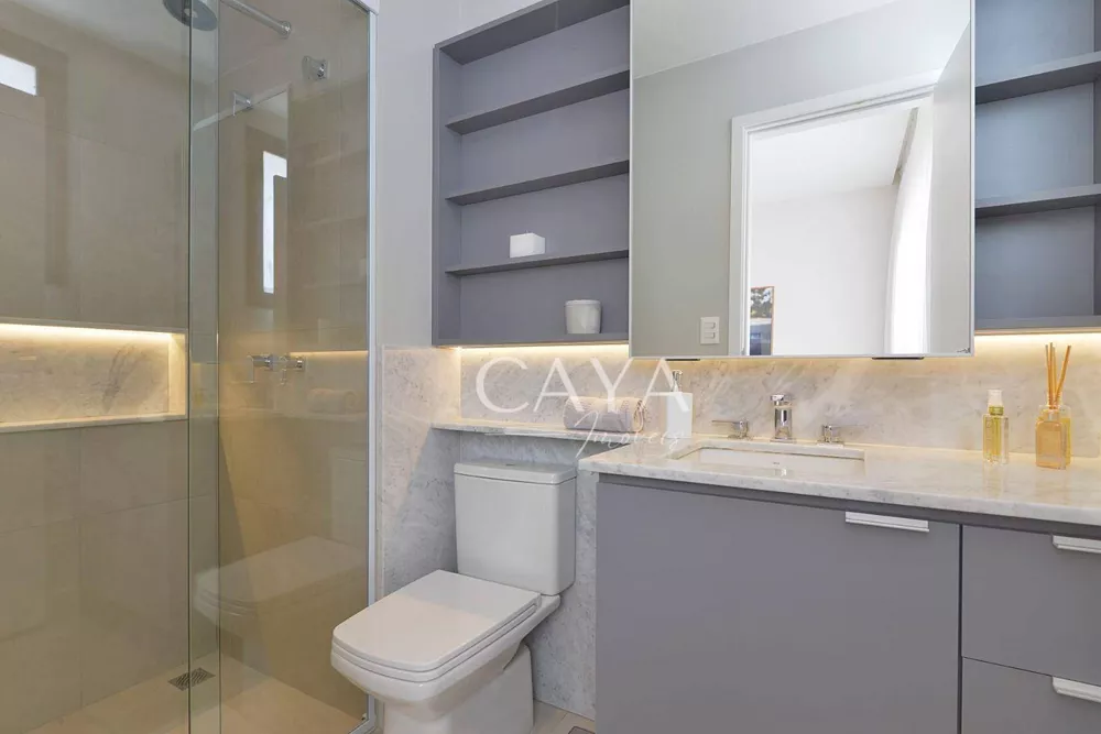 Apartamento, 3 quartos, 220 m² - Foto 2