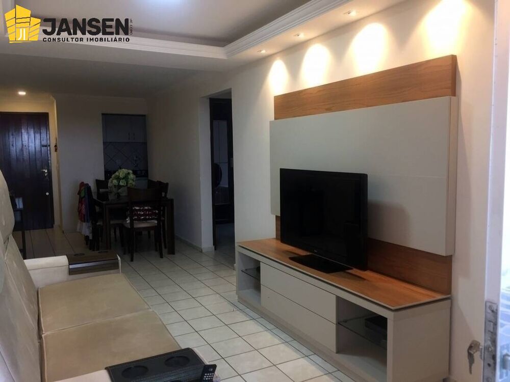 Apartamento à venda com 3 quartos, 76m² - Foto 2