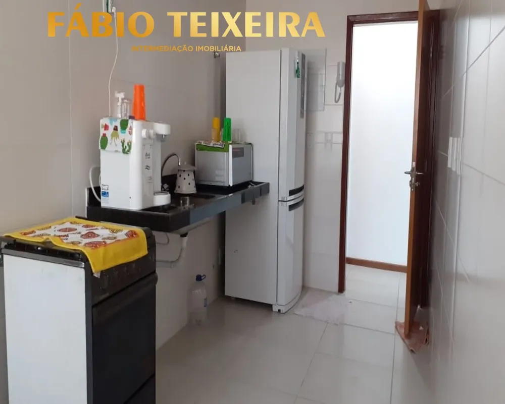 Cobertura, 3 quartos, 210 m² - Foto 2