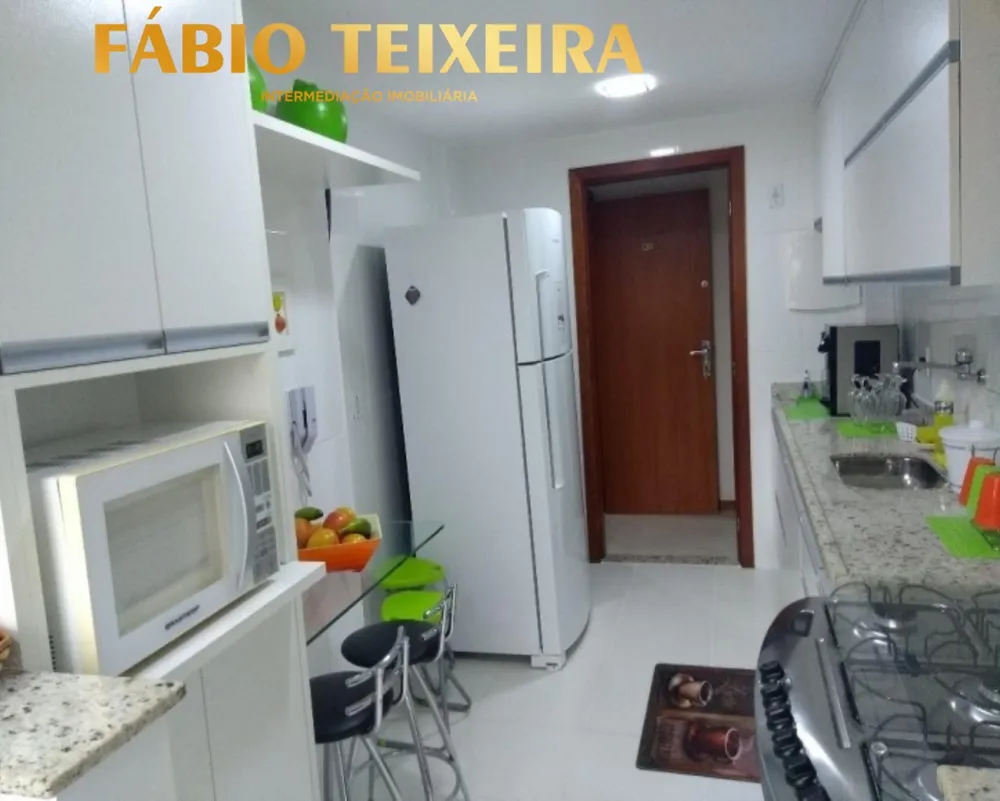 Cobertura, 3 quartos, 195 m² - Foto 2