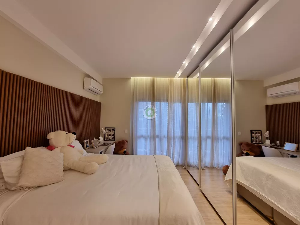Apartamento, 4 quartos, 235 m² - Foto 1
