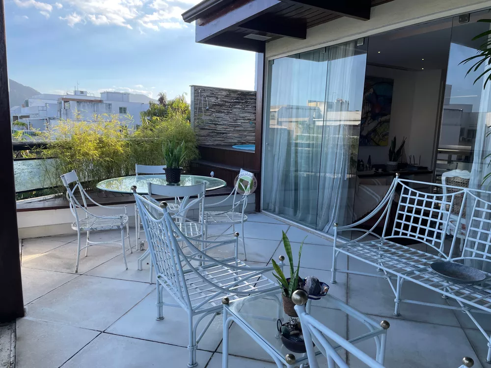 Cobertura, 3 quartos, 193 m² - Foto 1