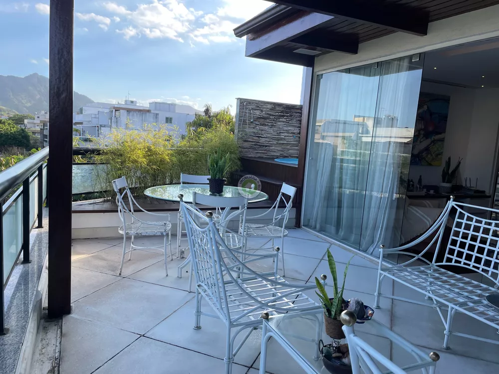 Cobertura, 3 quartos, 193 m² - Foto 2