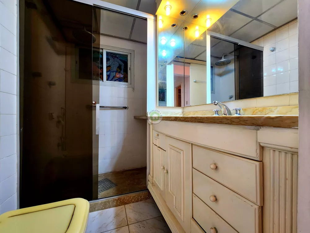 Apartamento, 3 quartos, 253 m² - Foto 2