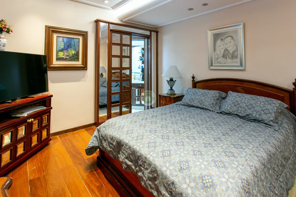 Casa, 4 quartos, 450 m² - Foto 35