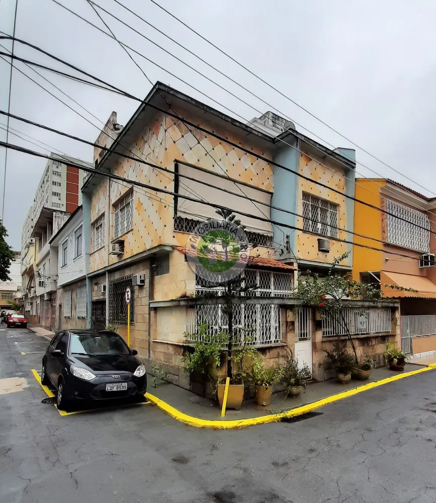 Casa, 4 quartos, 139 m² - Foto 1