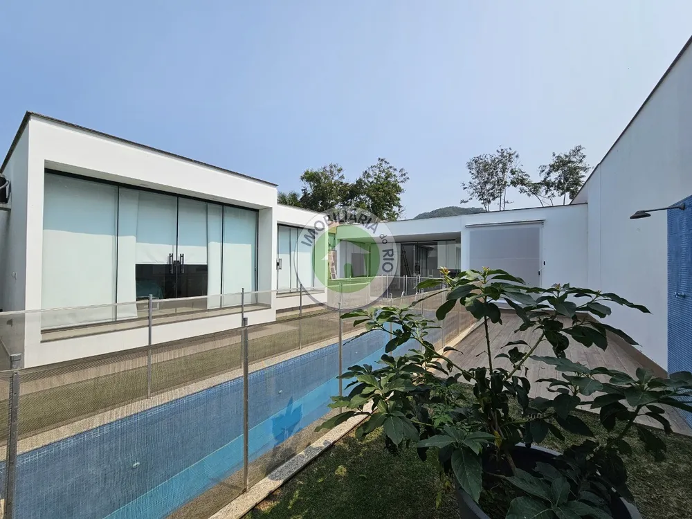 Casa, 3 quartos, 281 m² - Foto 1