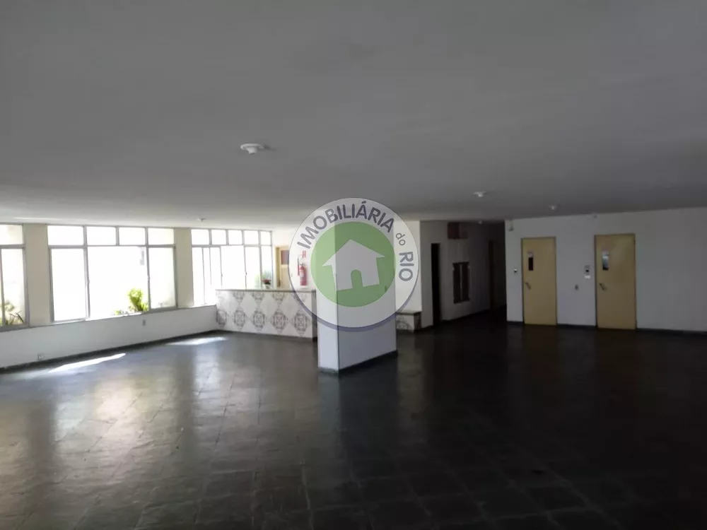 Apartamento à venda com 2 quartos, 66m² - Foto 4