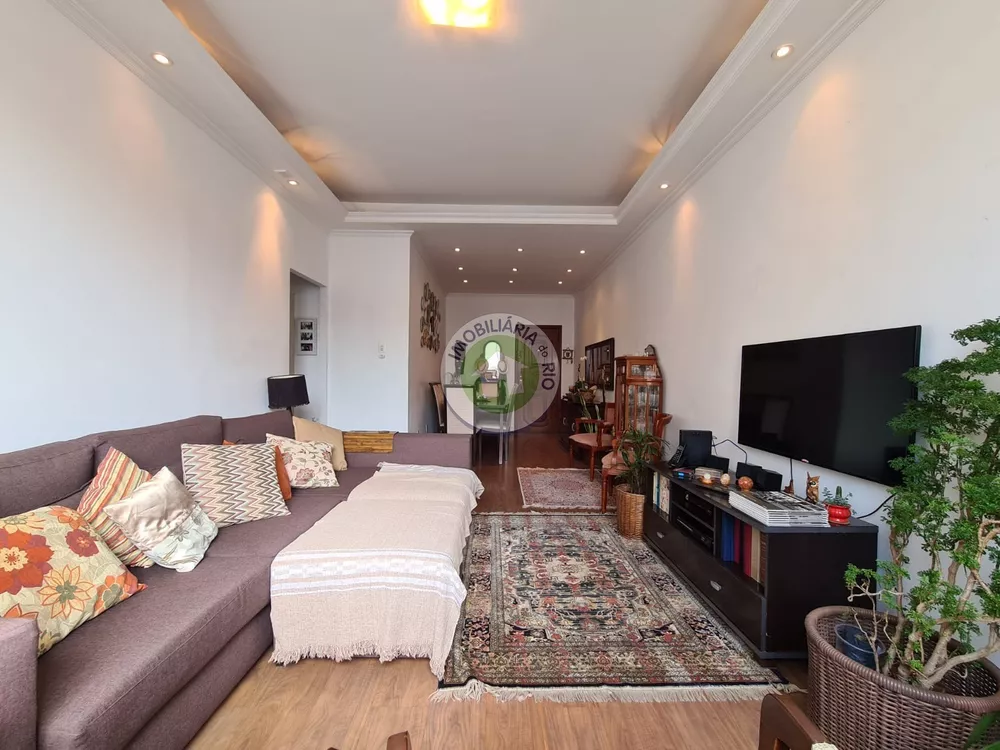 Apartamento à venda com 3 quartos, 120m² - Foto 1