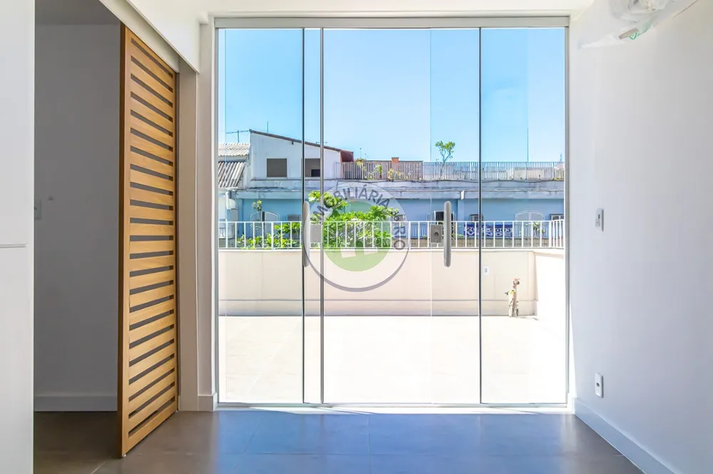 Cobertura, 3 quartos, 237 m² - Foto 4