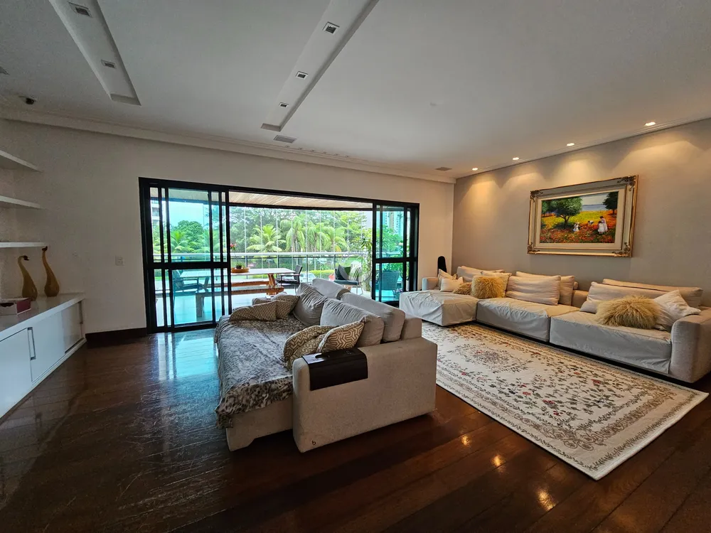 Apartamento, 3 quartos, 230 m² - Foto 1