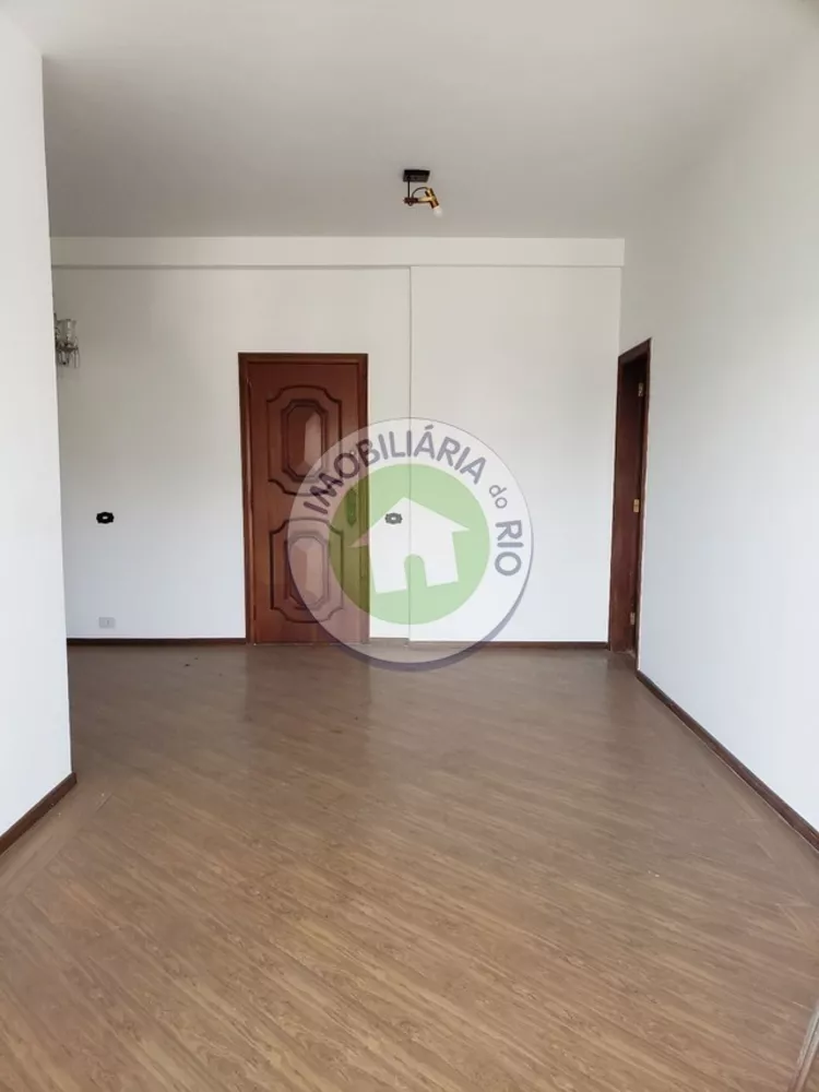 Apartamento à venda com 3 quartos, 115m² - Foto 4