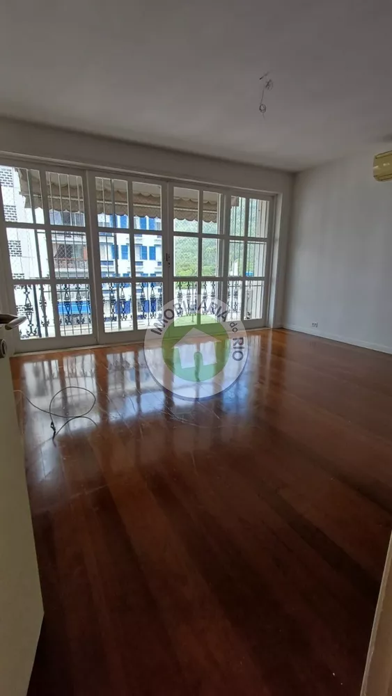 Apartamento à venda com 4 quartos, 160m² - Foto 2