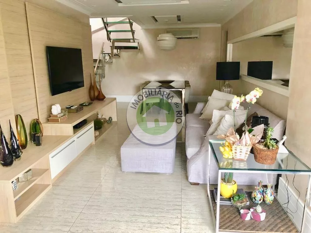 Cobertura, 3 quartos, 260 m² - Foto 1