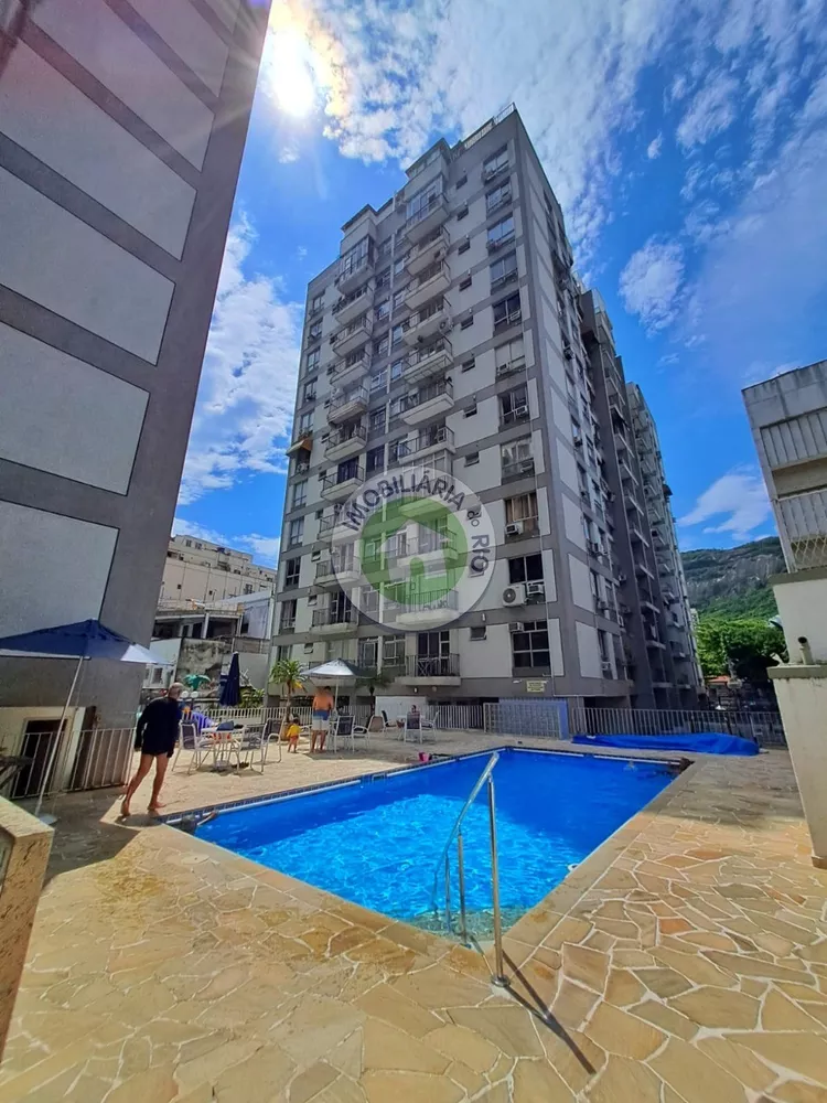 Apartamento à venda com 2 quartos, 62m² - Foto 1