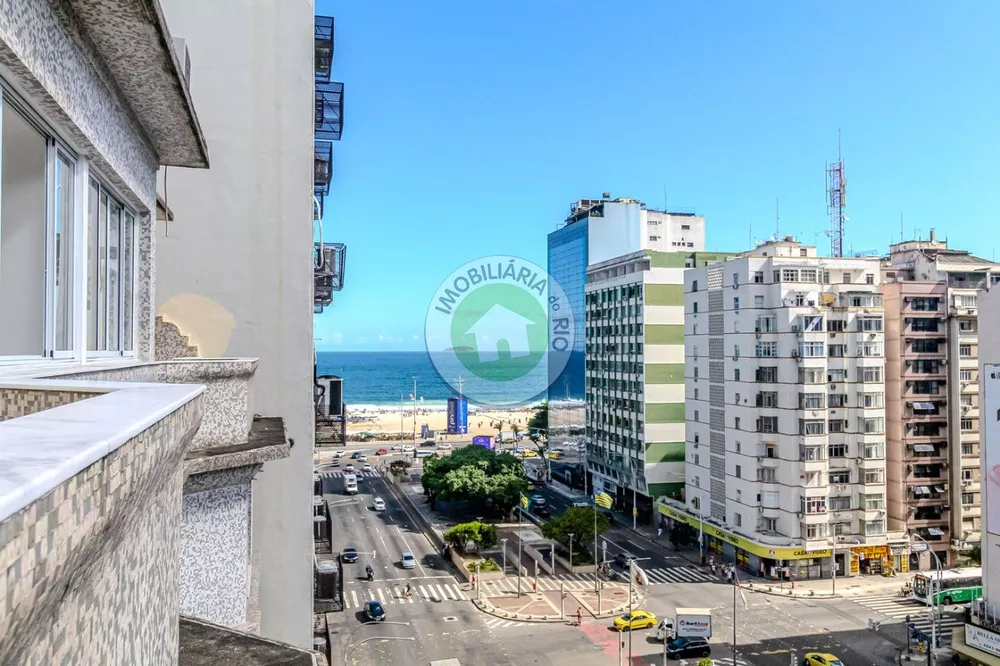 Apartamento à venda com 3 quartos, 135m² - Foto 1