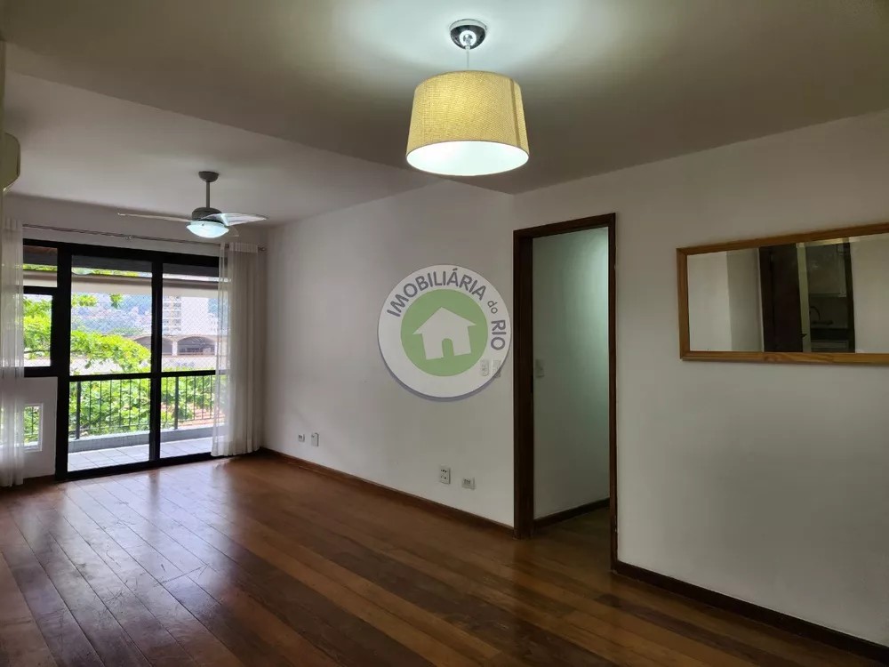 Apartamento à venda com 3 quartos, 126m² - Foto 2