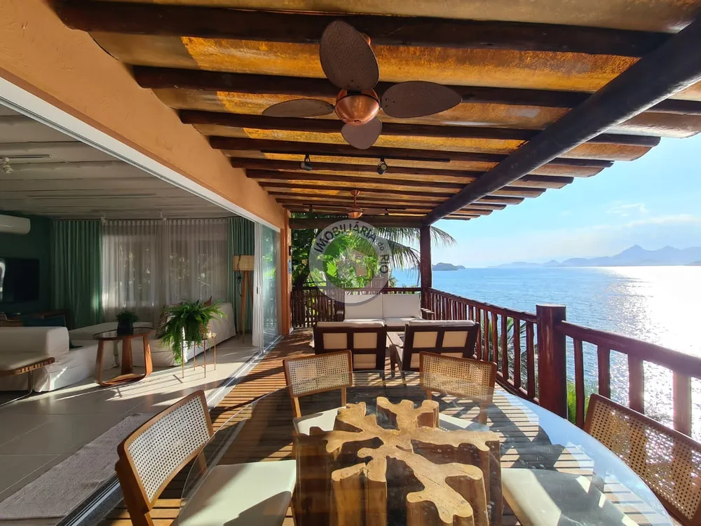 Casa, 4 quartos, 250 m² - Foto 1