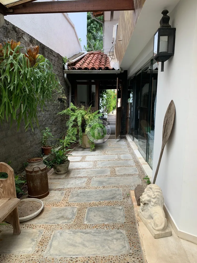 Casa, 4 quartos, 335 m² - Foto 3