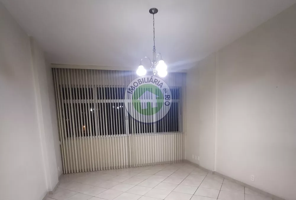 Apartamento à venda com 2 quartos, 100m² - Foto 3