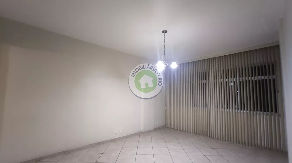 Apartamento à venda com 2 quartos, 100m² - Foto 1