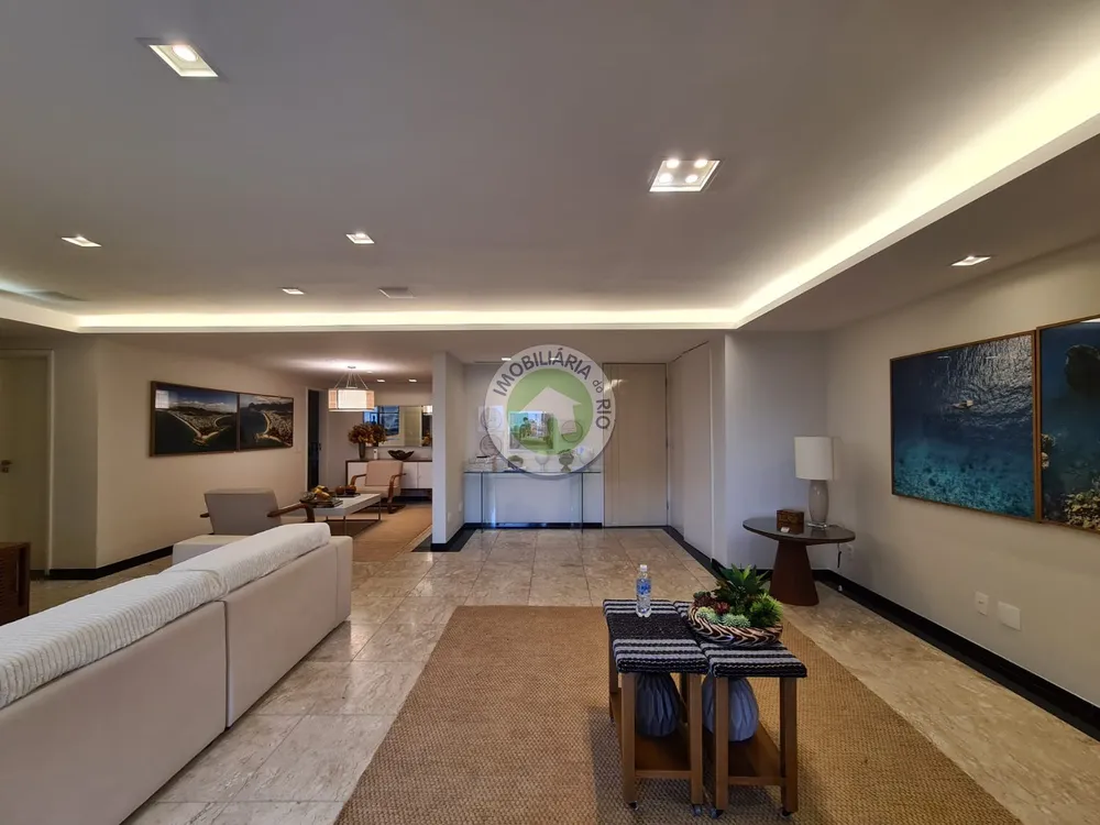 Apartamento, 3 quartos, 230 m² - Foto 1