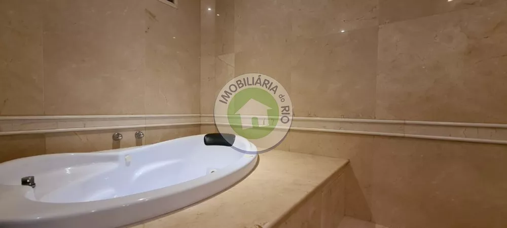 Apartamento, 3 quartos, 228 m² - Foto 2