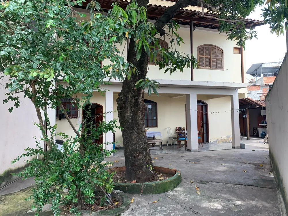 Casa, 3 quartos, 238 m² - Foto 2