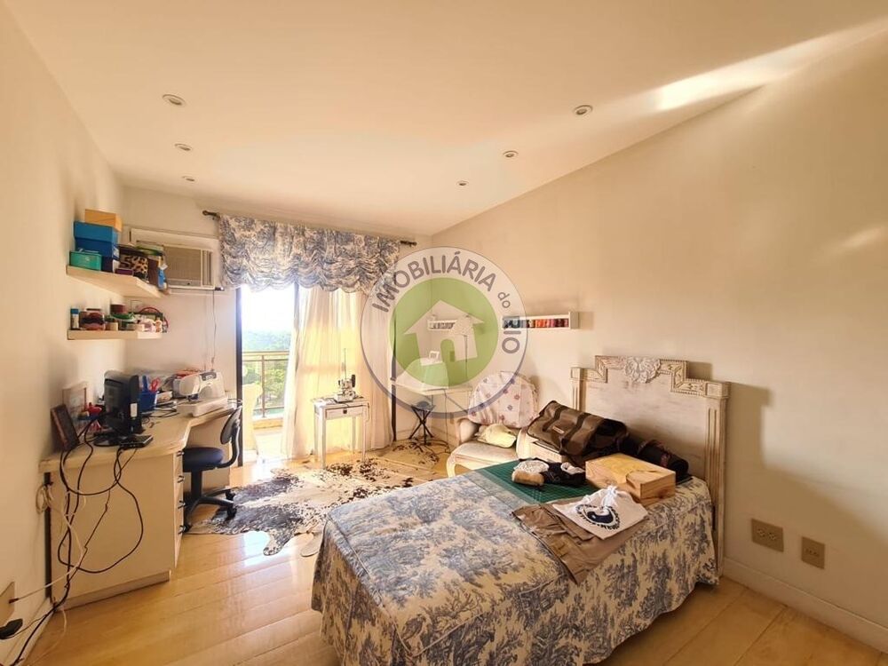 Apartamento para alugar com 4 quartos, 300m² - Foto 8