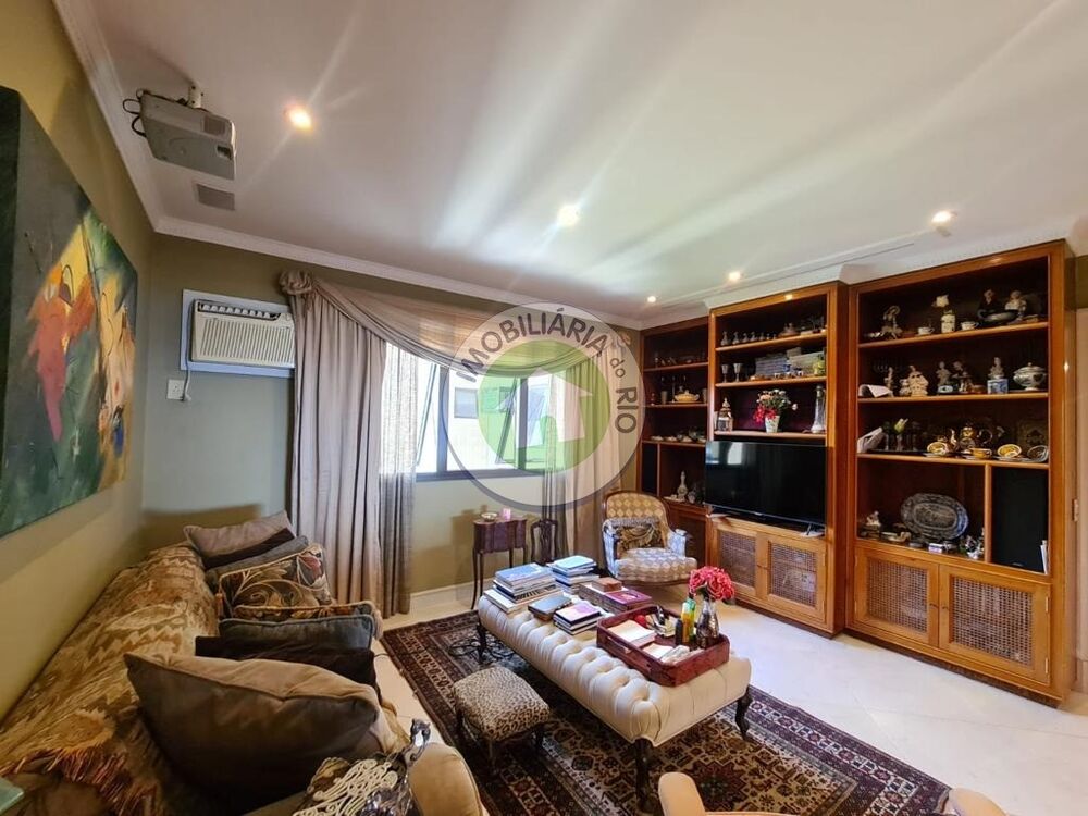 Apartamento para alugar com 4 quartos, 300m² - Foto 9