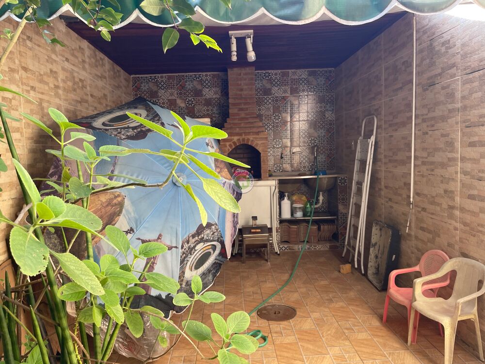 Casa à venda com 2 quartos, 61m² - Foto 8