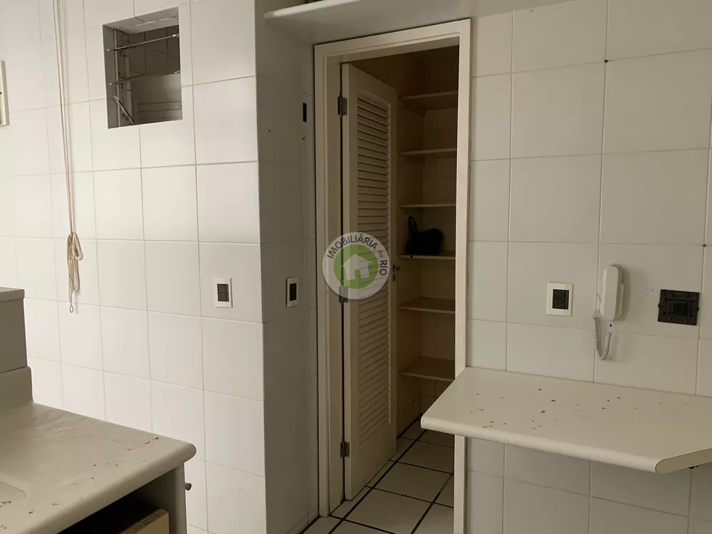 Apartamento, 3 quartos, 210 m² - Foto 2